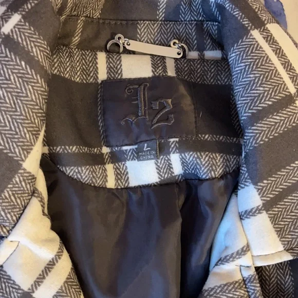 Jacket - Picture 2 of 3